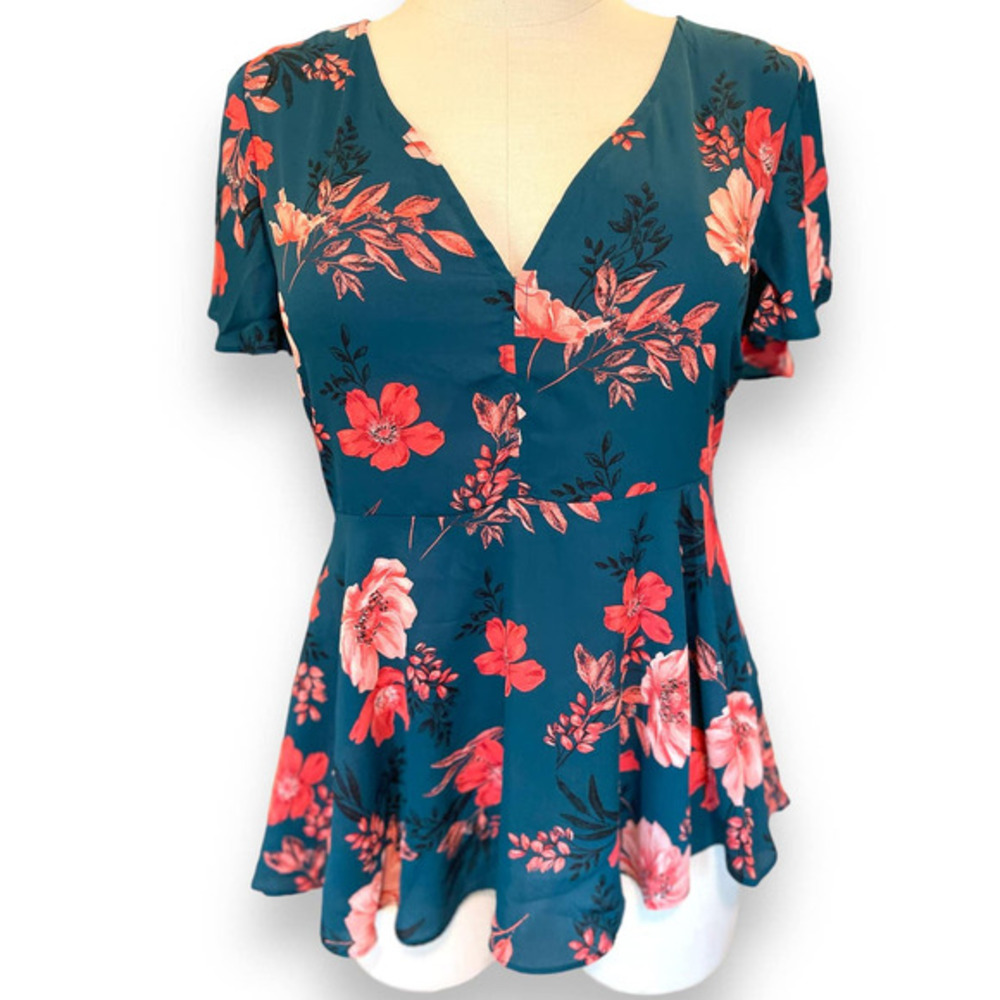 Torrid Plus Size 2 Teal Floral Georgette Flutter Sleeve Babydoll Top Blouse 2X